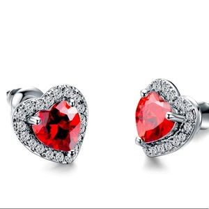 🆕Dainty Heart Zircon Red Gem Stud Earrings